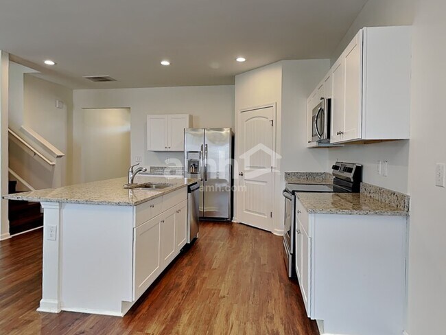 Photo - 76 Springer Pkwy