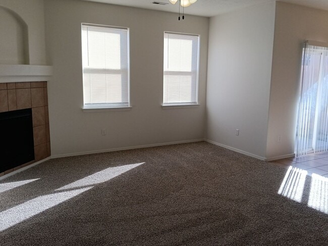 Photo - 3 Bedroom, 2 Bathroom Home! Available Soon!!