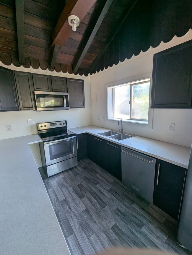Photo - 14301 Mill Ct Unidad 3