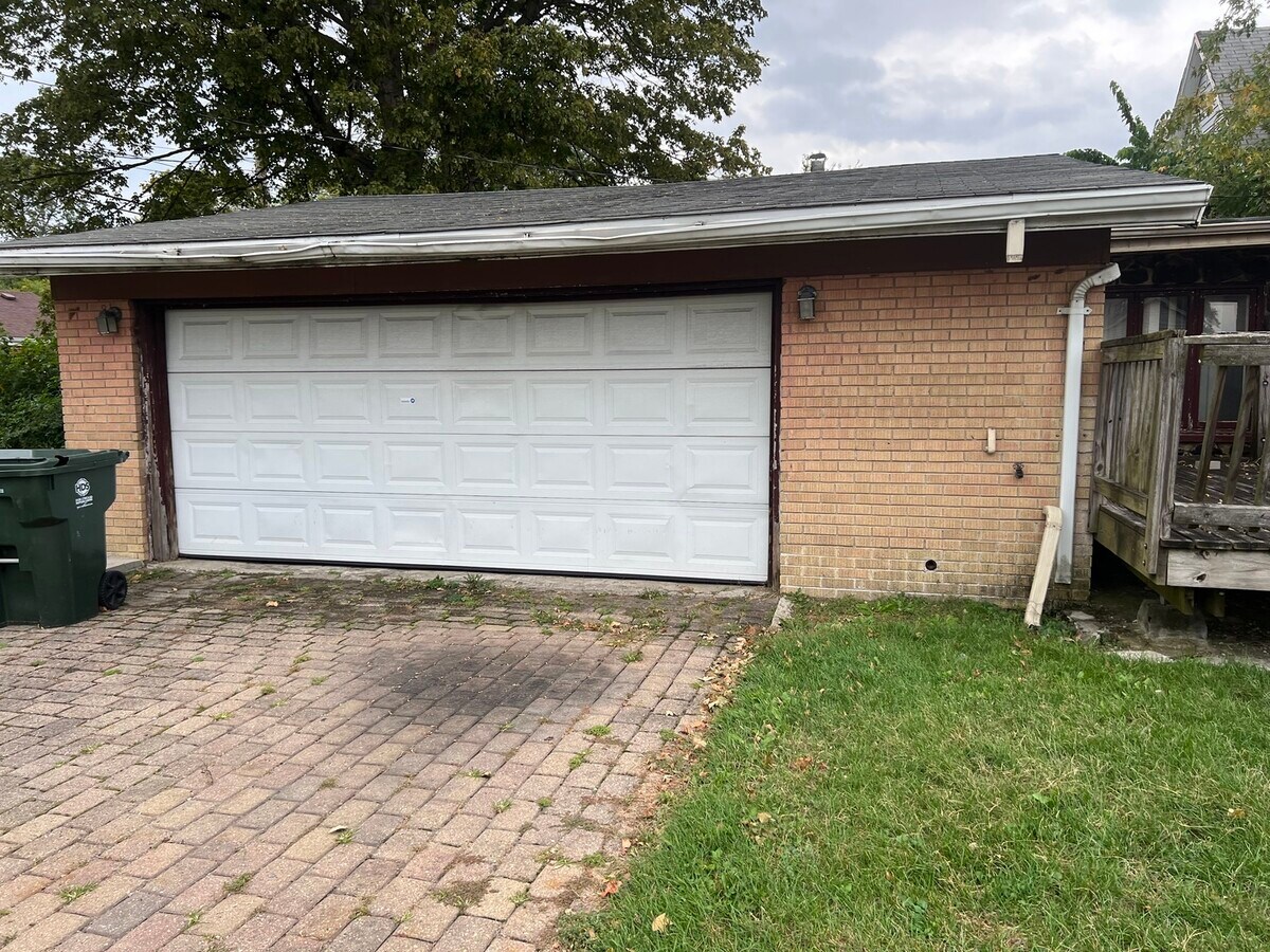 Photo - 14941 Evans Ave