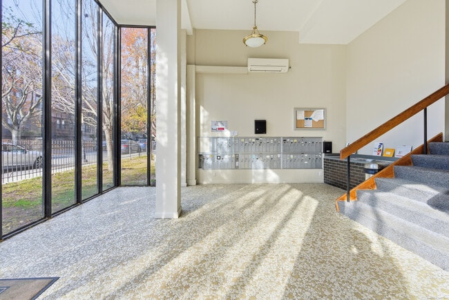 Photo - 40 Owen St Unit APT C11