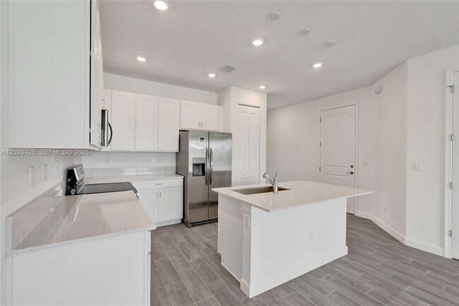Photo - 3777 Harborside Ave