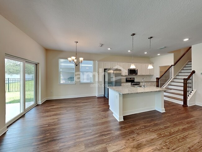 Photo - 413 Pine Terrace Dr