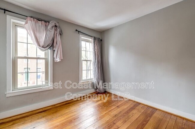 Photo - 1214 Battery Ave