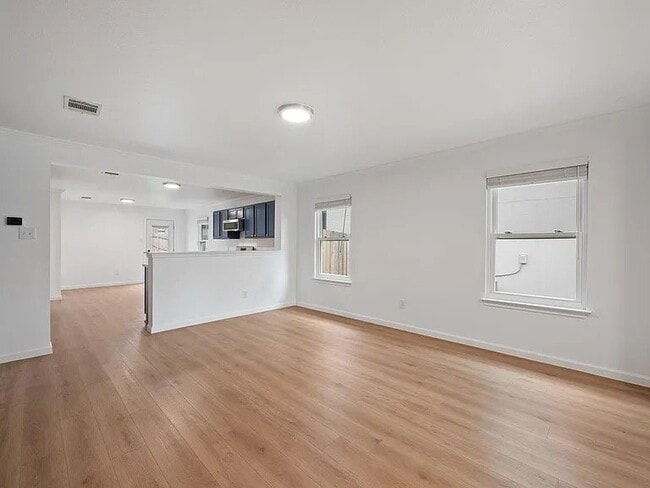 Building Photo - 12016 Plains Valley Dr