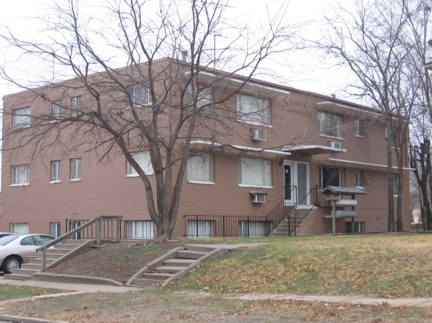 Photo - Cox Apartments