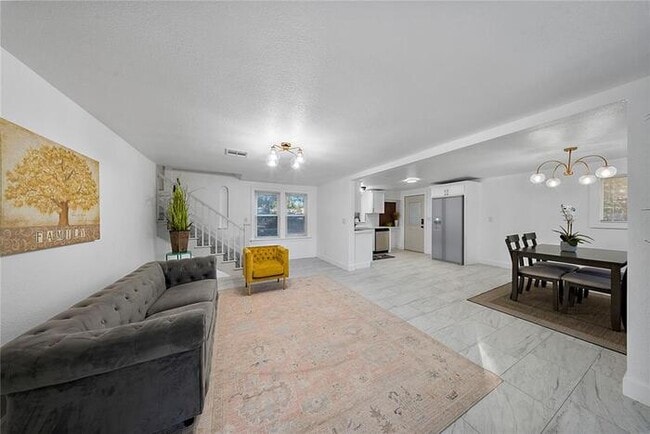 Photo - 2421 NW 18th St