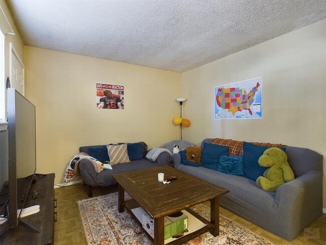Photo - 803 W 28th St Unit 105