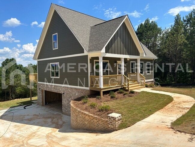 Photo - Home for Rent in Bessemer, AL!!! Available to View Now!!!