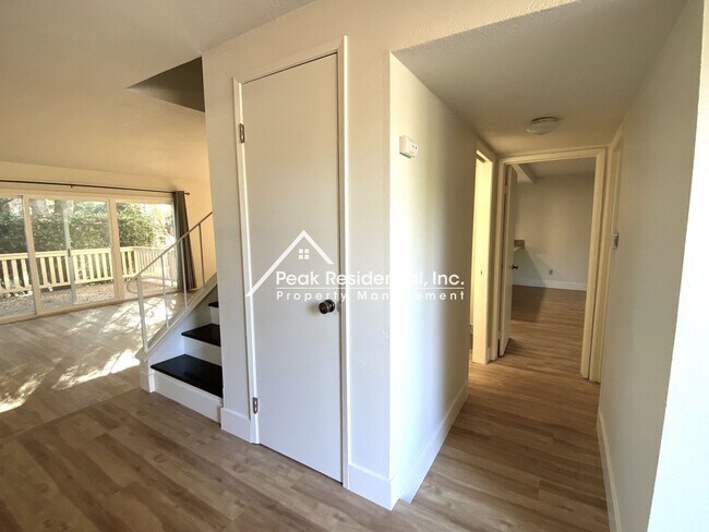 Photo - Large 3bd/2.5 Crosswoods Condo with 2 Car ...