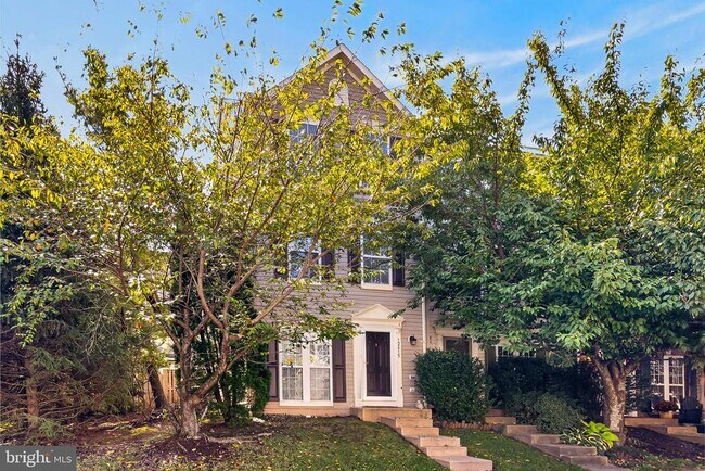 12415 Selkirk Cir