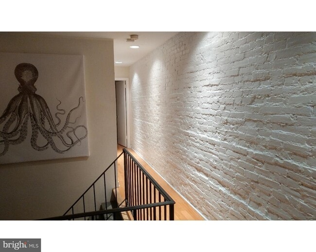 Photo - 716 N 23rd St Unidad 2