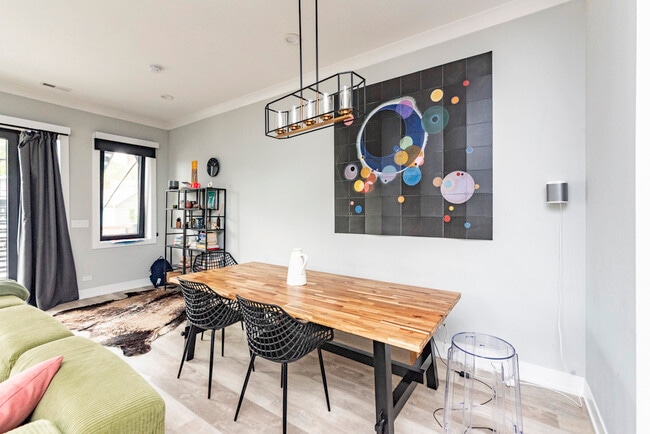 Photo - 1638 N Sedgwick St Unit 2