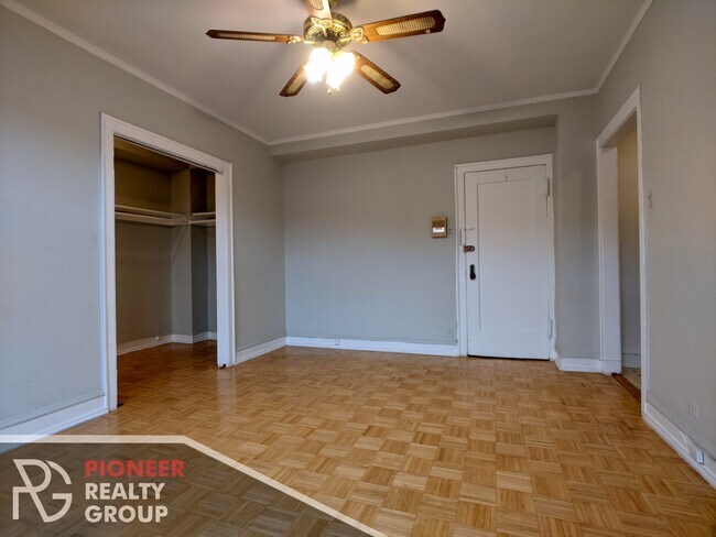 Photo - 711 W Belmont Ave Unit 511