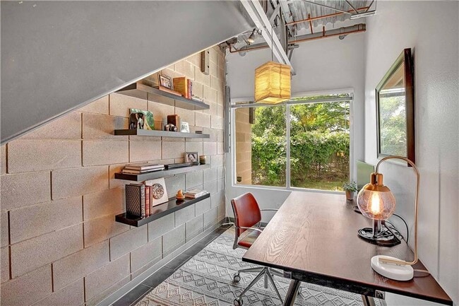 Photo - 4801 S Congress Ave Unit B2