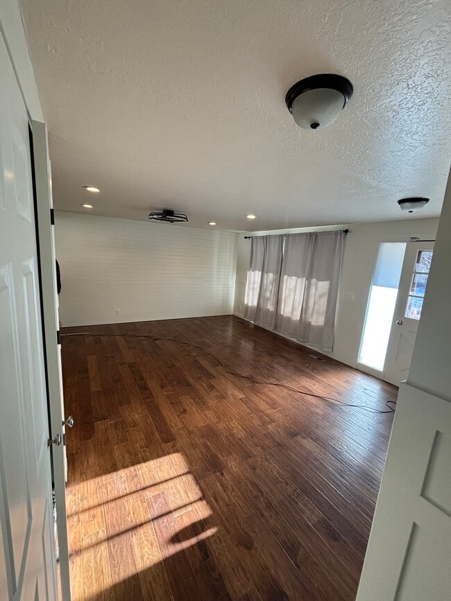 Photo - 1458 Cheever Ln