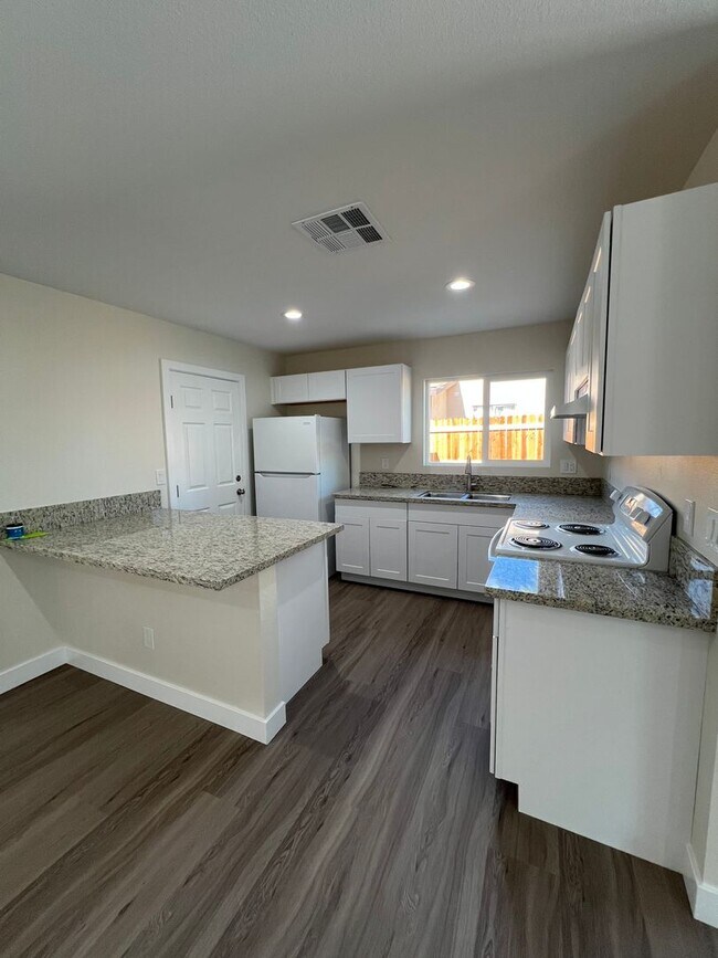 Photo - 3608 W Bonanza Rd