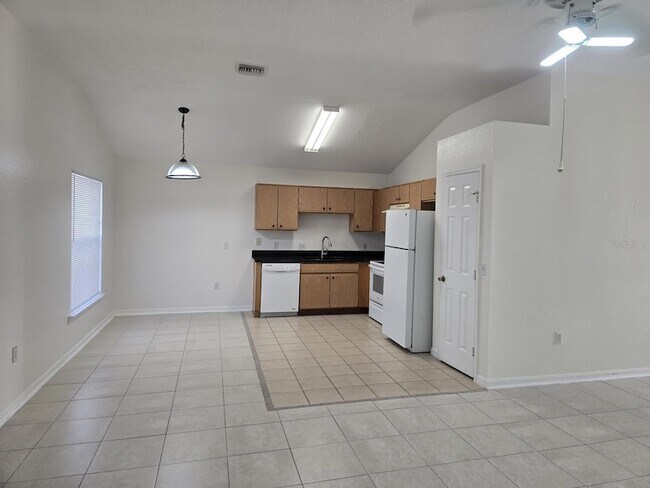 Photo - 307 Erie Ct