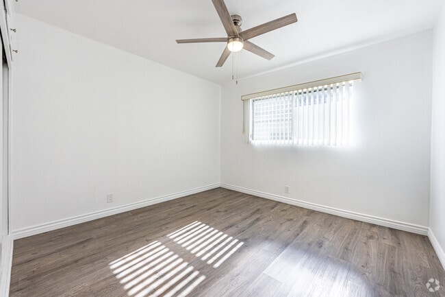 2BR, 1BA - 1,026SF - Bedroom