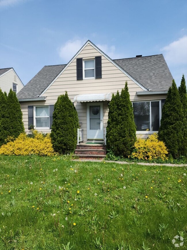 Building Photo - Gorgeous 3 Bedroom Home For Rent in Garfie...