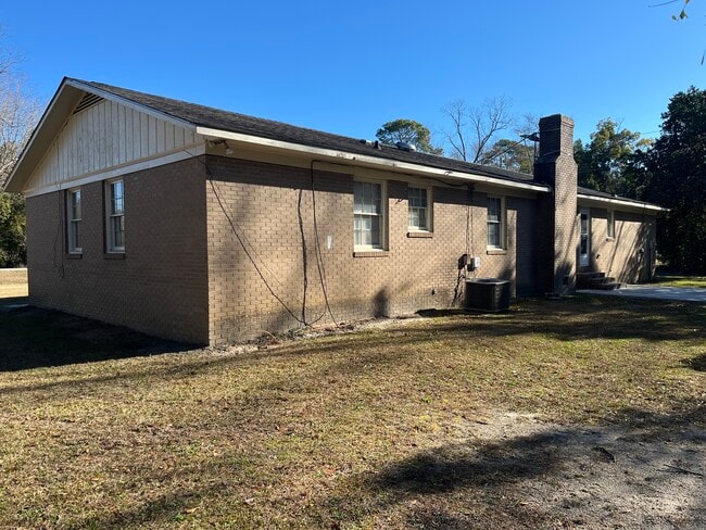 Photo - 704 E Grady St