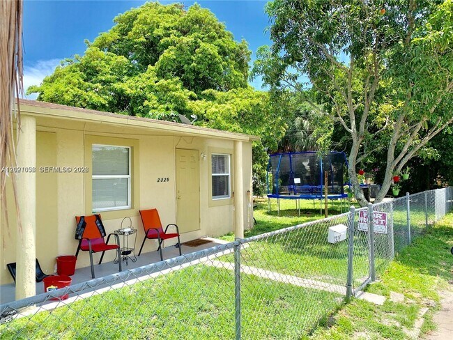 Photo - 2325 N 25th Ave Unit 2325