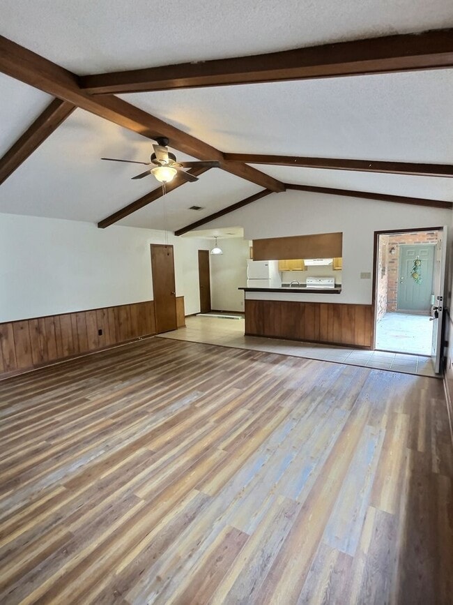 Photo - 1109 Hickory Dr Unit A