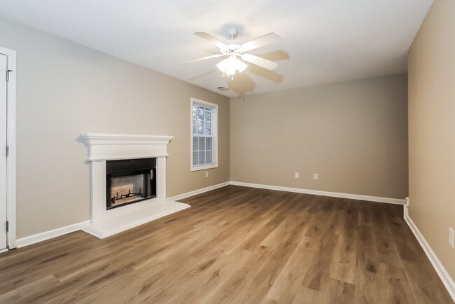 Photo - 615 Beddick Ln