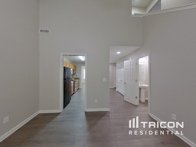 Photo - 1392 Zered Pl NW