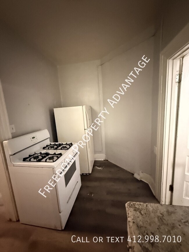 Building Photo - 224 N Main St Unit 7