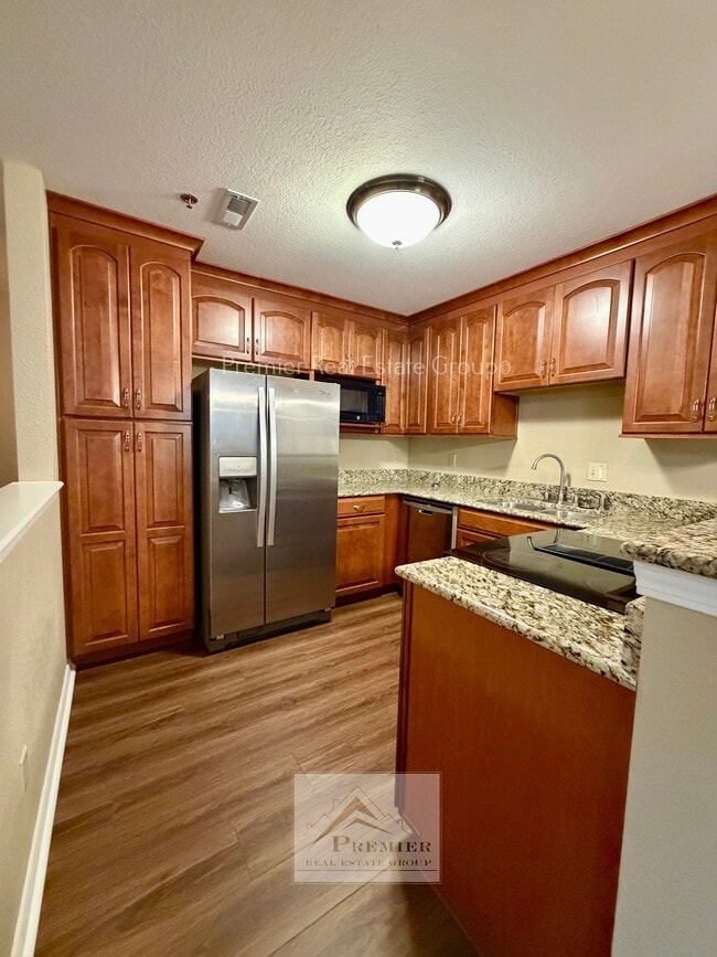 2195 Alicia Point