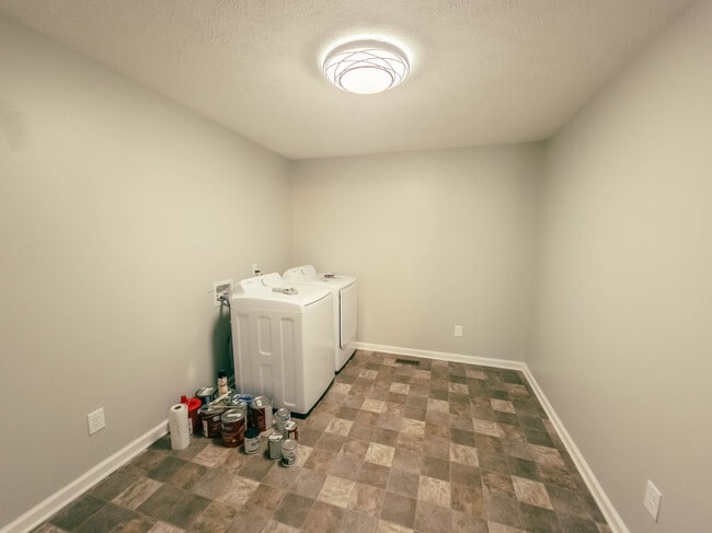 Photo - 200 Rowland Cir