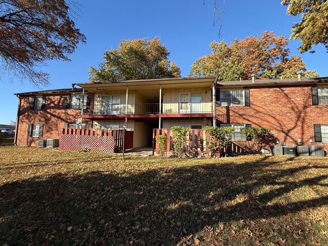 Photo - STUDIO Apartment Available Unidad y Villa Apts - 8B