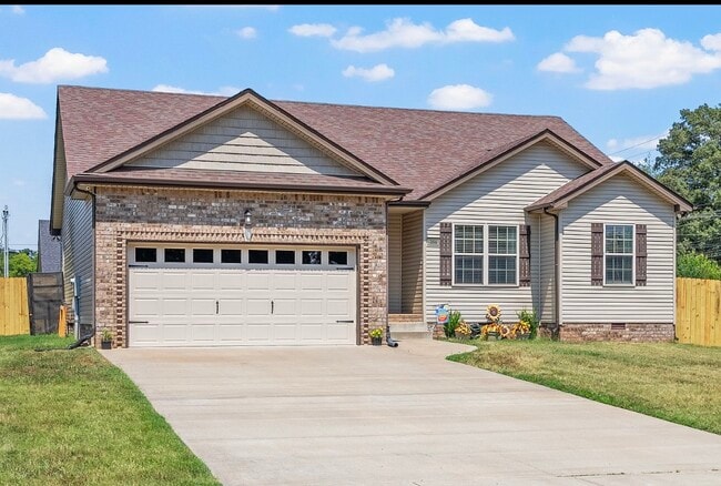 Building Photo - 206 Azalea Dr Rental