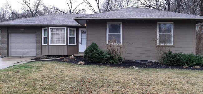 Photo - COMING SOON!! 3 bed, 2 bath Newly Remodeled