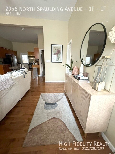 Photo - 2956 N Spaulding Ave Unidad 1F