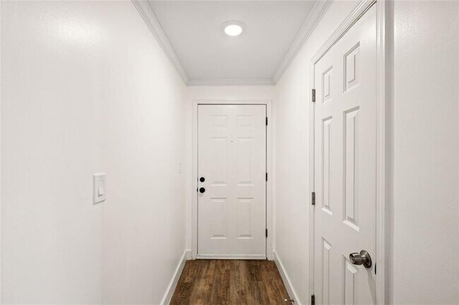 Photo - 2098 River Heights Walk SE