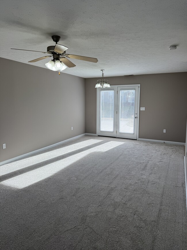 Photo - 114 Cortland Ct Unit 114 Cortland Ct