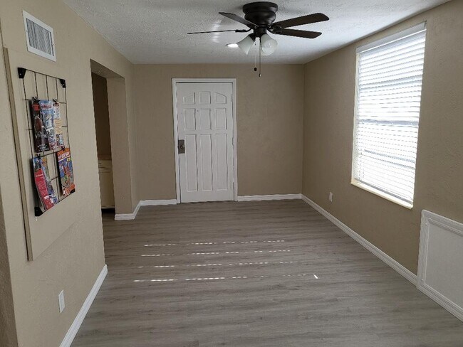 Habitación Florida - 2451 Canadian Way Unidad #31