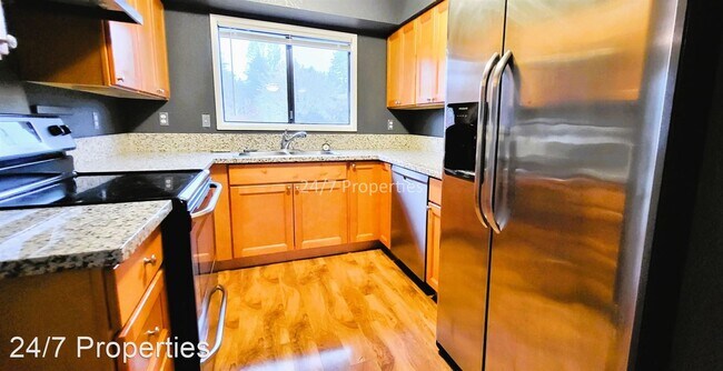 Photo - 3 br, 2 bath House - 1330 SE Beaver Creek ...