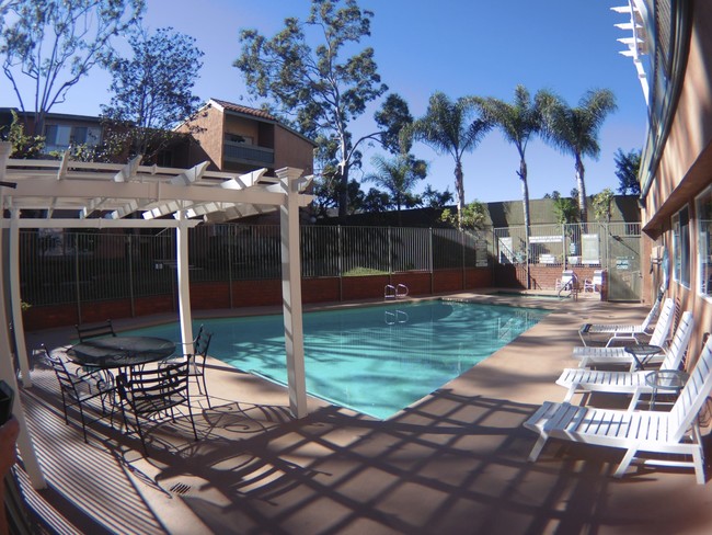 Palisades Apartments - Palisades Apartments