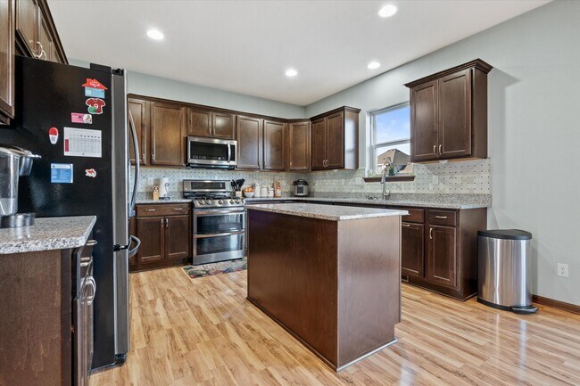 Photo - N42W22770 Beacon Ct