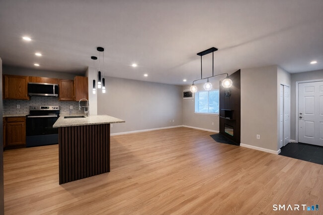 Photo - 103 Willow Springs Unit 103