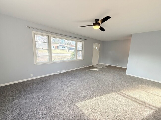 Photo - Beautiful 3 bedroom house in Maplewood Subdivision