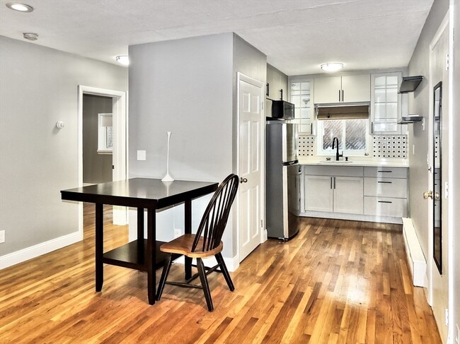 Photo - 541 Adams St Unit 6