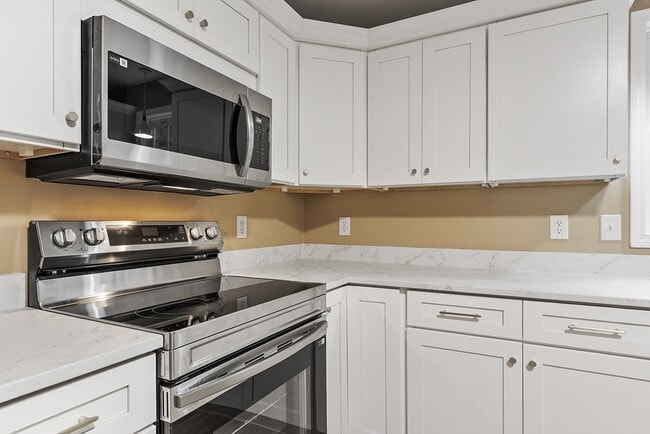 Photo - 72 Patterson Rd