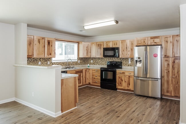 Photo - 251 Bermuda Lakes Dr