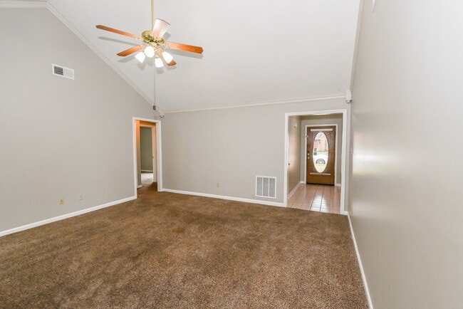 7869 Tankard Dr