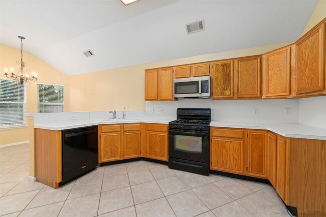 Photo - 1503 Telkwa Dr