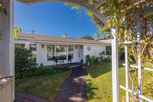 Photo - 361 Cypress Dr